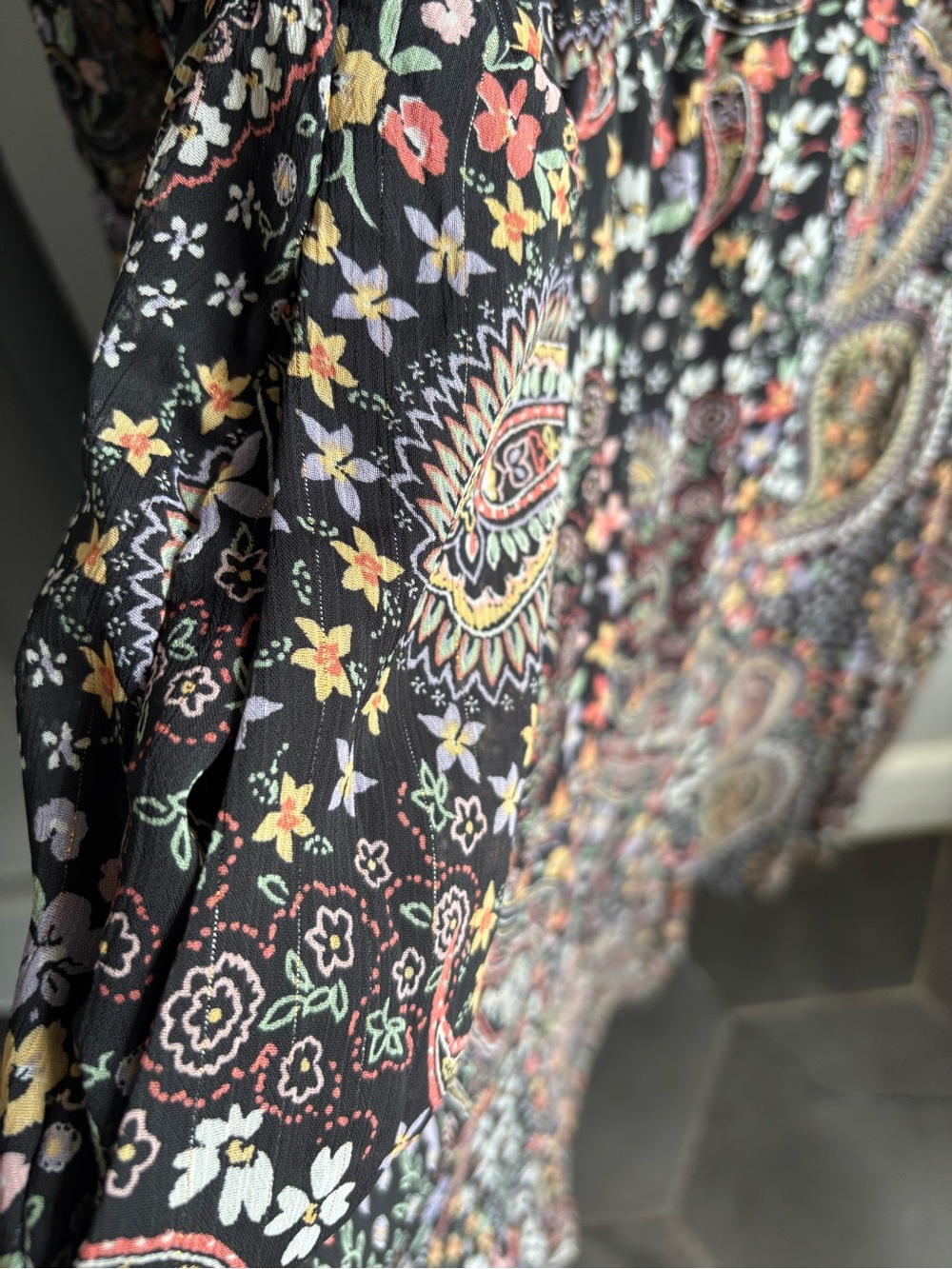 Women’s Black Paisley Printed Long Sleeve Dress - Picture 5 of 6